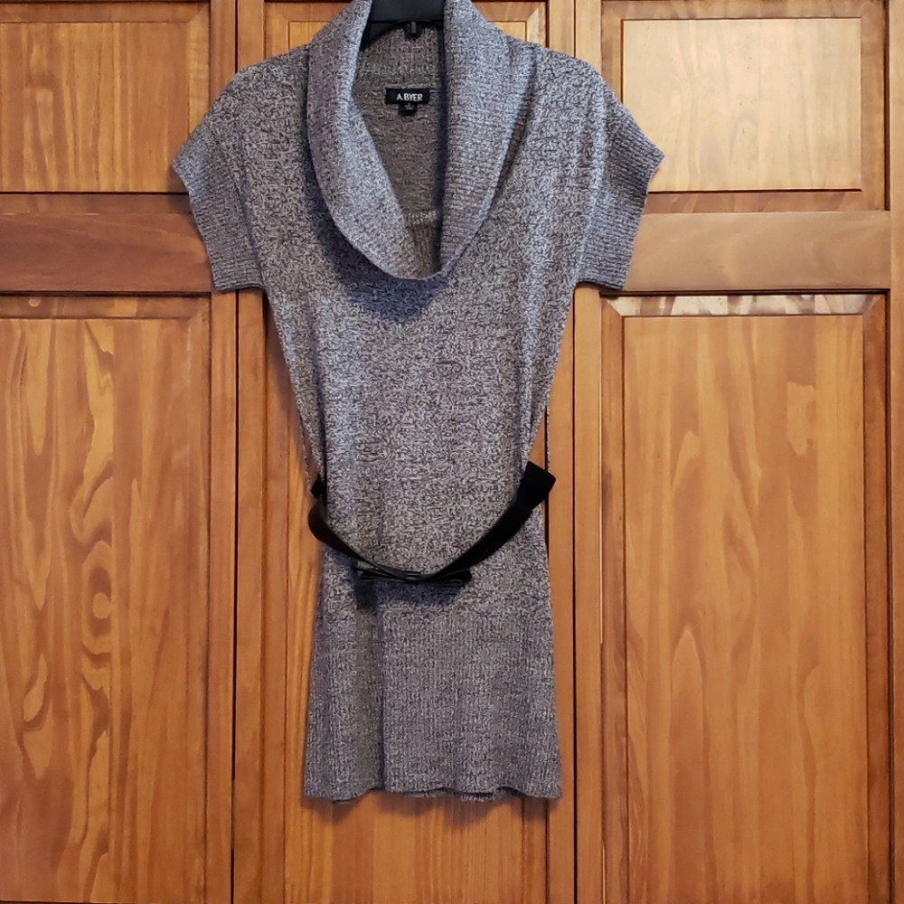 A Byer sweater tunic with belt